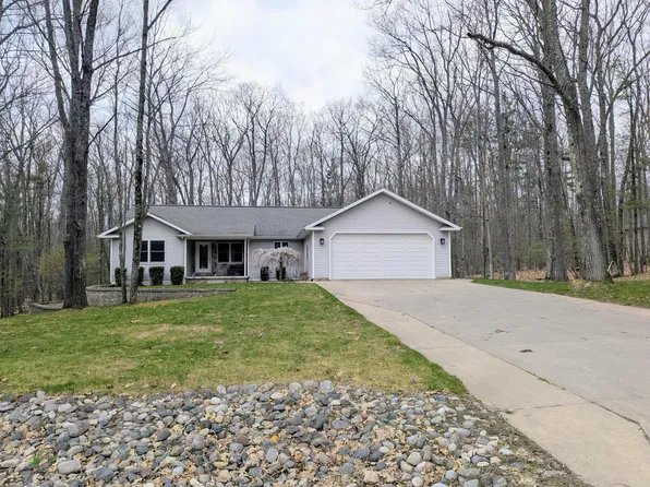 11860 Crossing Deer Ct, Roscommon, MI 48653