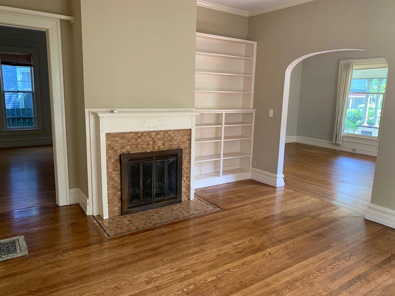 149 Campbell Pl NE — Photo 2