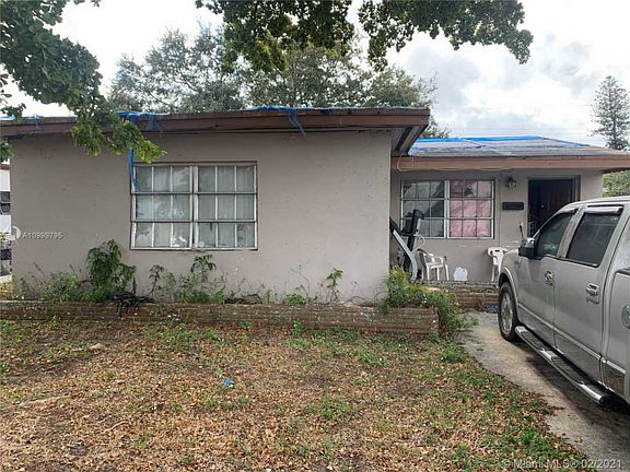 2nd image of 1400 NW 11th Pl