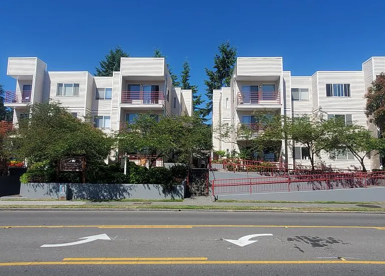 7017 35th Ave NE #204 — Photo 1