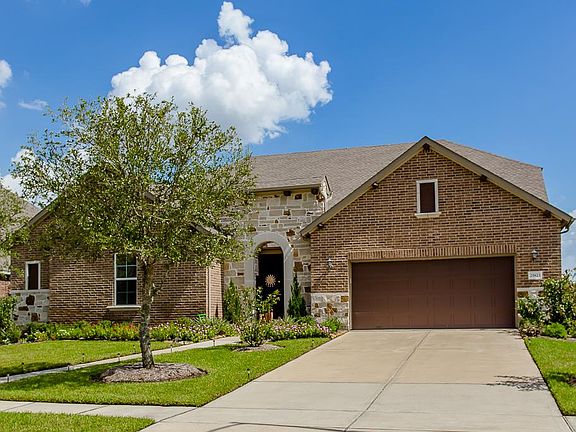 3rd image of 25823 Oakwood Knoll Dr