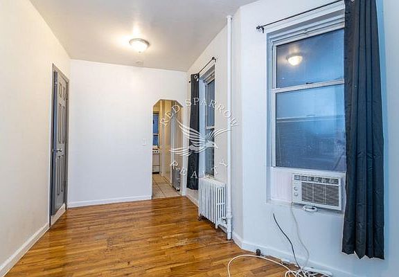 5th image of 452 W 36th St APT 2fw