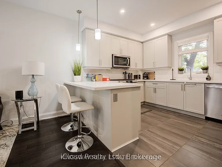 33 Jarvis St — Photo 19