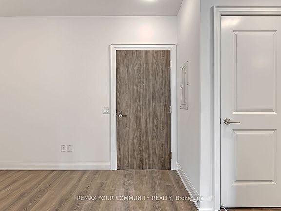 4th image of 20 Gatineau Dr #1606E