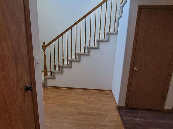 3rd image of 7607 NE 51st Way
