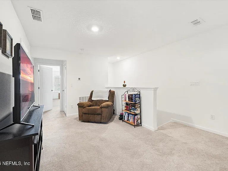 35 Carmella Ct — Photo 10