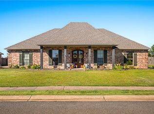 221 Links Dr, Alexandria, LA 71303