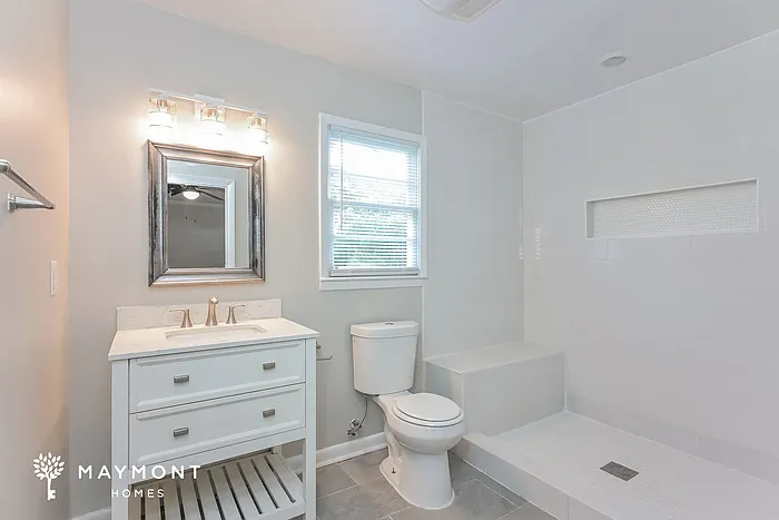 124 Carter Woods Dr — Photo 9