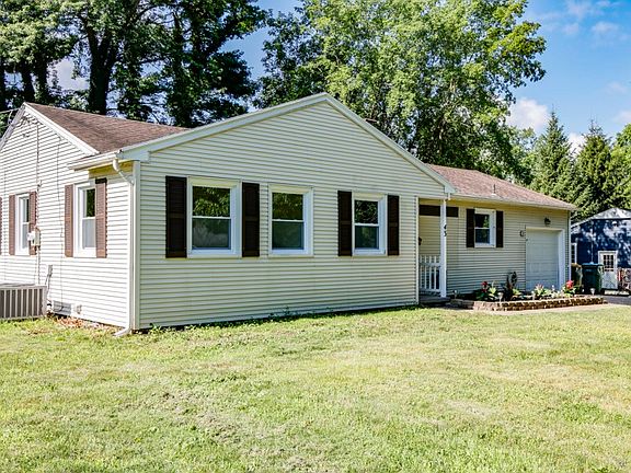 2nd image of 43 Valley View Dr