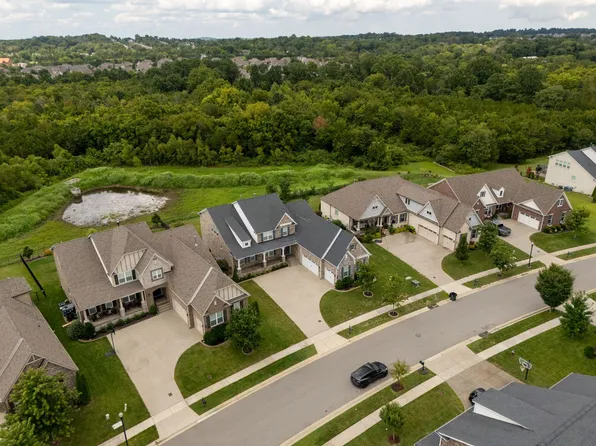 3231 Bradfield Dr, Nolensville, TN 37135