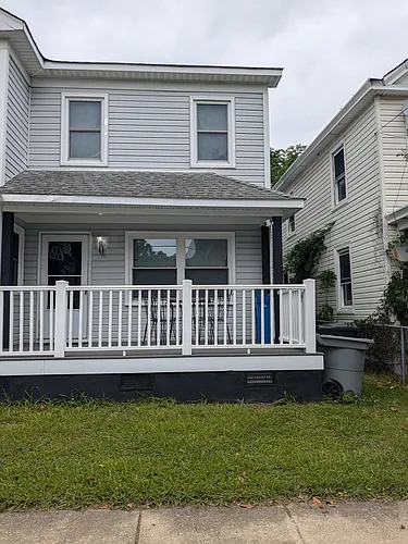 226 Chapel St Photo 1
