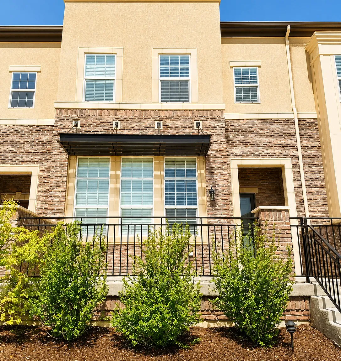 3 bed, 2.5 bath, 1598 sqft, $2,995 — Photo 1