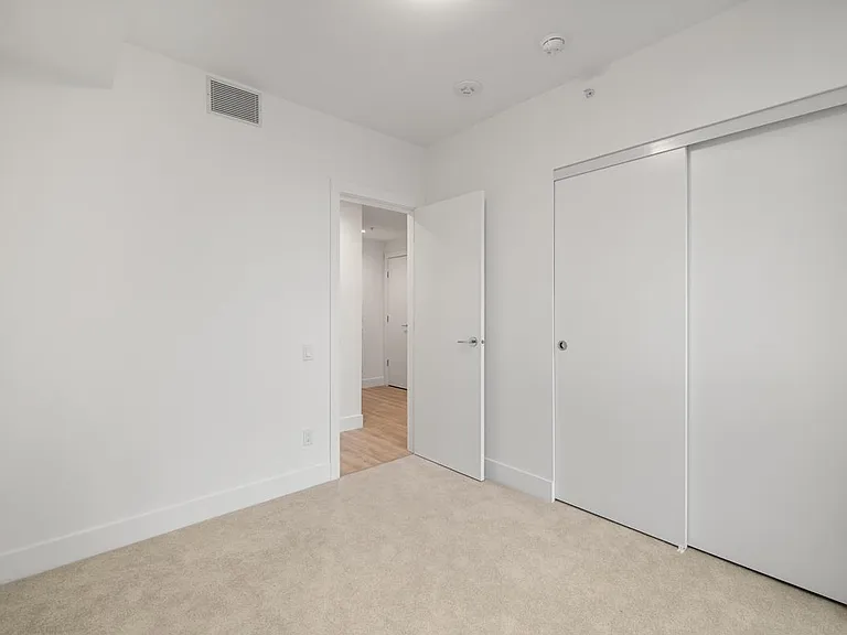 2325 Emery Ct #204 — Photo 18