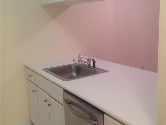 4th image of 300 Albany St APT 5L