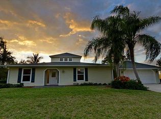 455 30th Ct SW, Vero Beach, FL 32968