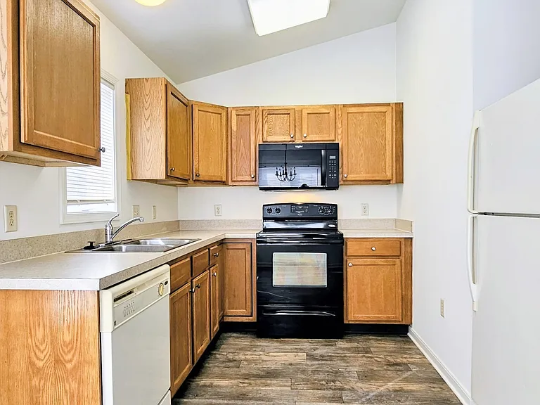 680 Wallingford Rd #106 — Photo 6