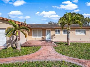 10101 SW 88th St, Miami, FL 33176