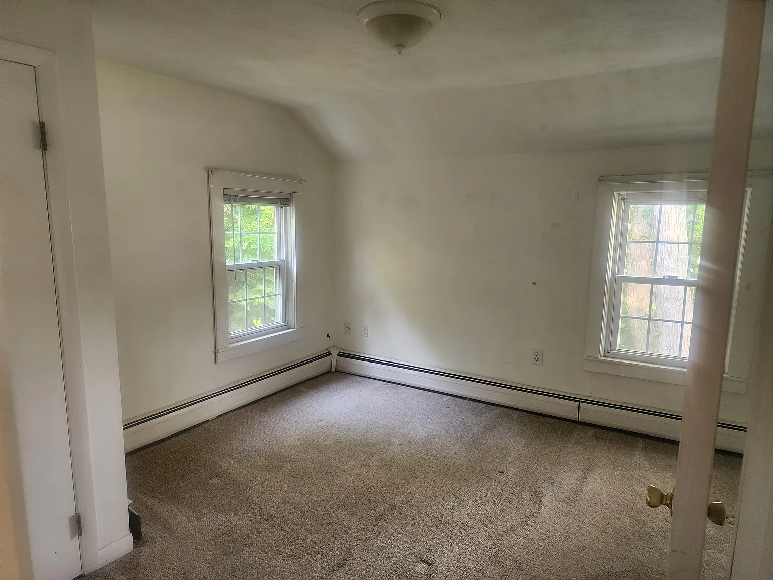 2 bed, 1.5 bath, 950 sqft, $1,950 — Photo 2