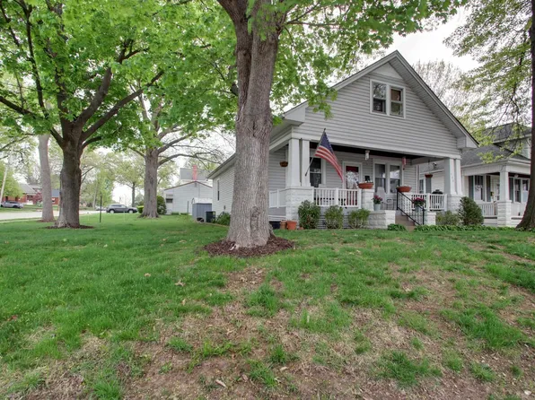 728 N 22nd St, Quincy, IL 62301