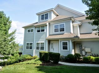 77 Crystal Hill Dr, Pomona, NY 10970
