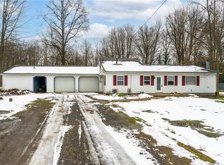 3396 Templeton Rd, Leavittsburg, OH 44430