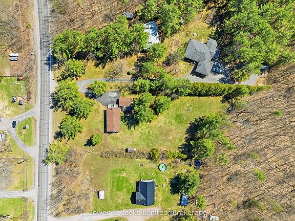 4th image of 1044 County Road 40 Rd