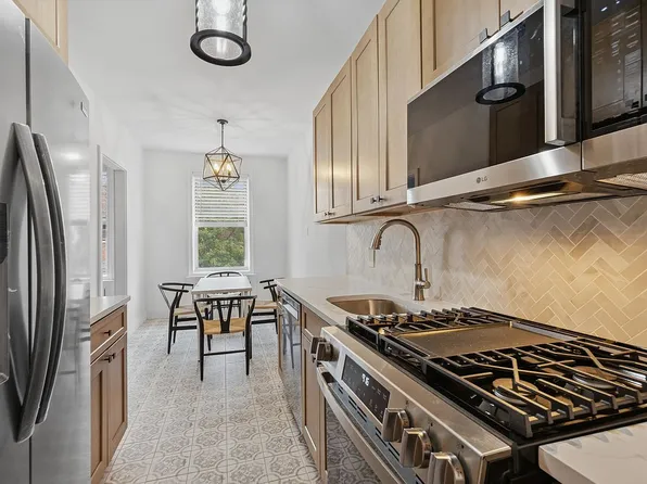 111-39 76th Rd APT F2, Queens, NY 11375