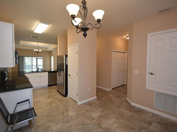 4th image of 10B Rosepetal Ln