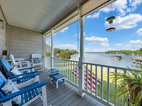 415 Heather Ln, Huddleston, VA 24104