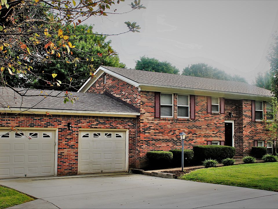 1st image of 207 Lewis Dr