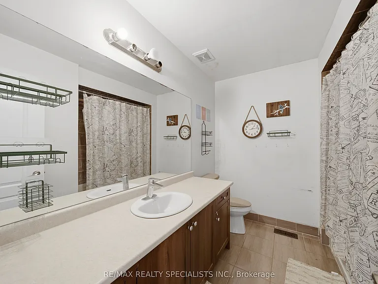 294 Miller Park Ave — Photo 30
