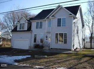 54 William St, Shelton, CT 06484