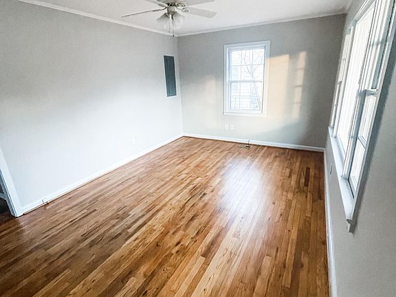 2nd image of 722 Veda St