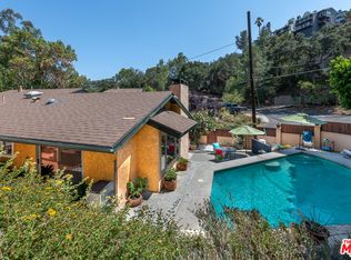 21455 Rios St, Woodland Hills, CA 91364