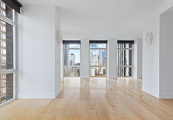5th image of 11 E 29th St APT 25A