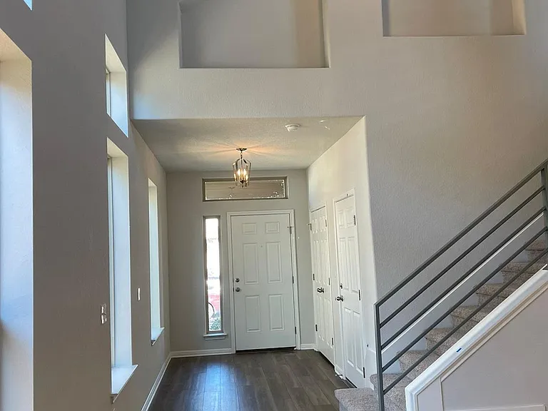 105 Durmont Pass — Photo 4