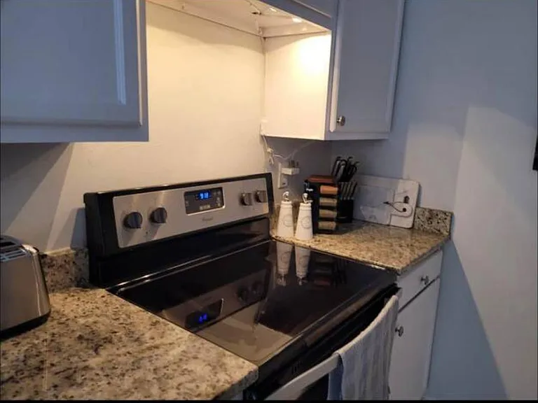 14 Meadowbrook Dr — Photo 18