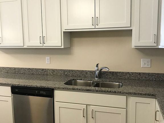 4th image of 102 Newbury Hollow Ln #3-228