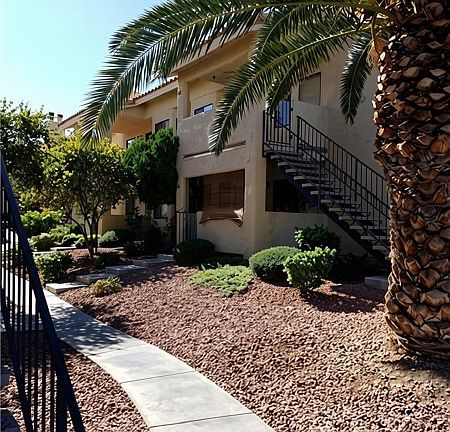 2nd image of 1120 Observation Dr APT 101
