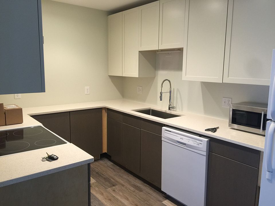 1st image of 105 Tallow Wood Dr