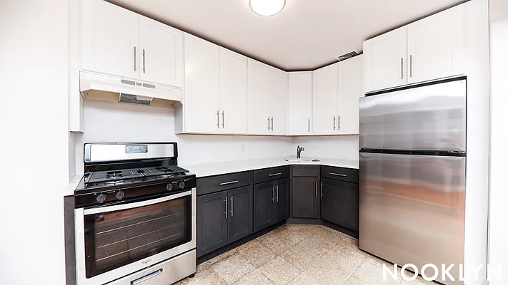 Rented by Nooklyn NYC LLC | media 12