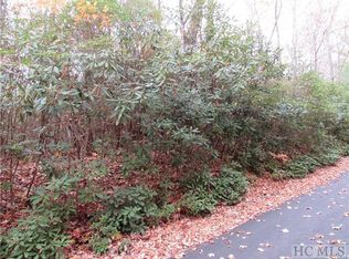 8 Rock Creek Ct, Sapphire, NC 28774