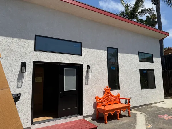 1276 Chestnut Ave #Adu, Carlsbad, CA 92008