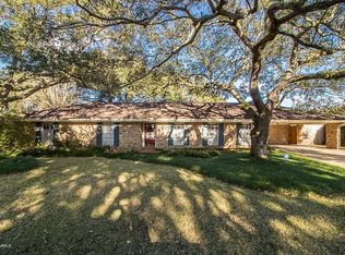 802 Robert Lee Cir, Lafayette, LA 70506