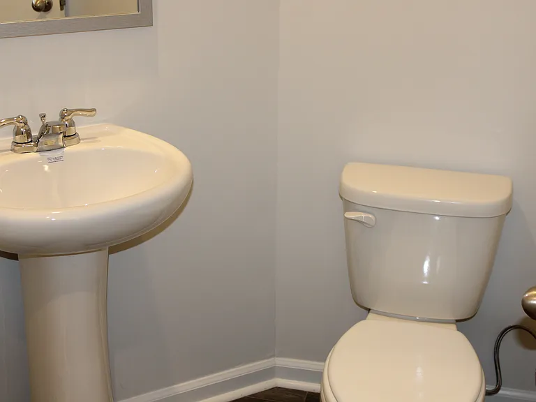 784 Grovebury Ct — Photo 8