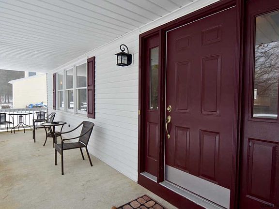 3rd image of 61 Rolling Hills Dr