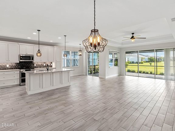 4th image of 827 Jollymon Way
