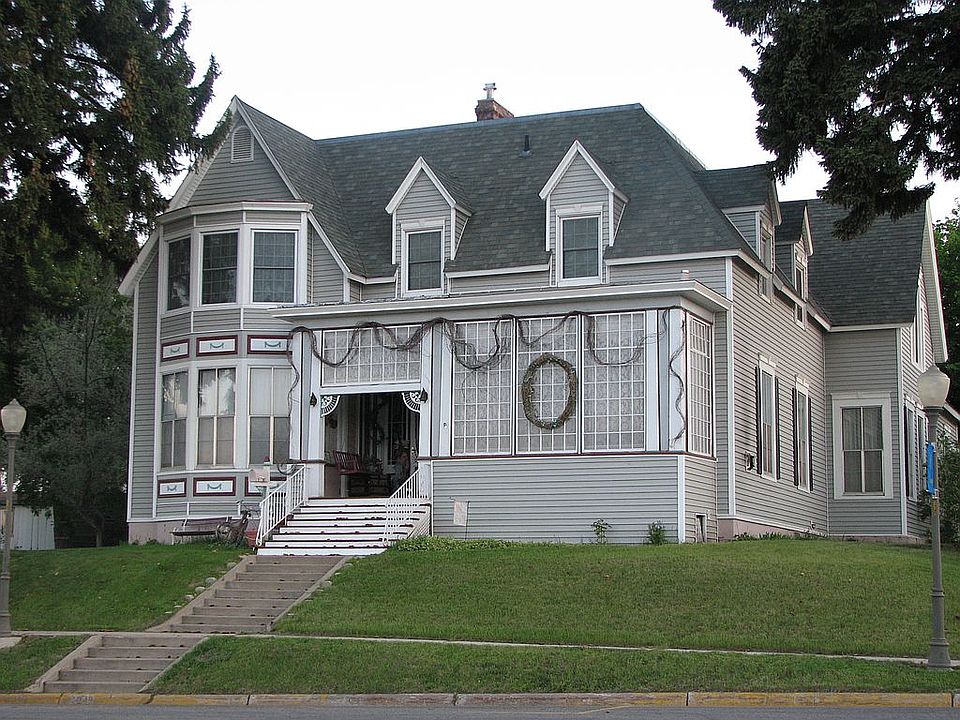 "Pine Gables" Home