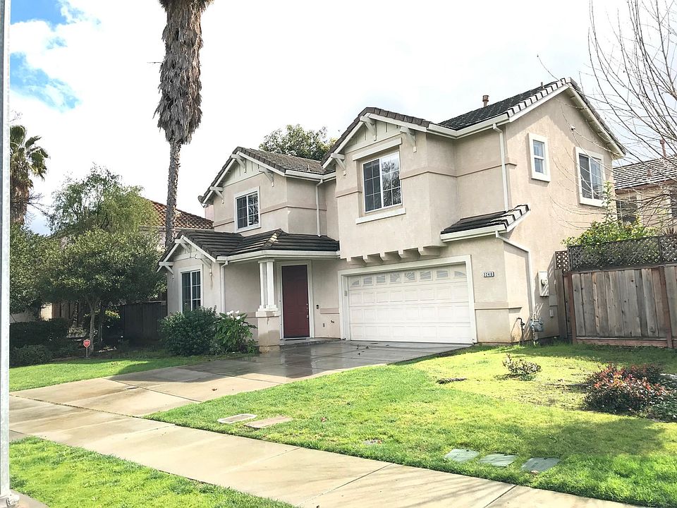 1st image of 2240 Pettigrew Dr