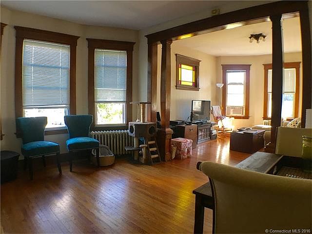 1st image of 115 Fountain St